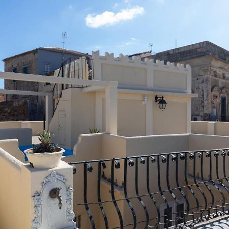 All'Angolo Della Torre Tropea Bagian luar foto
